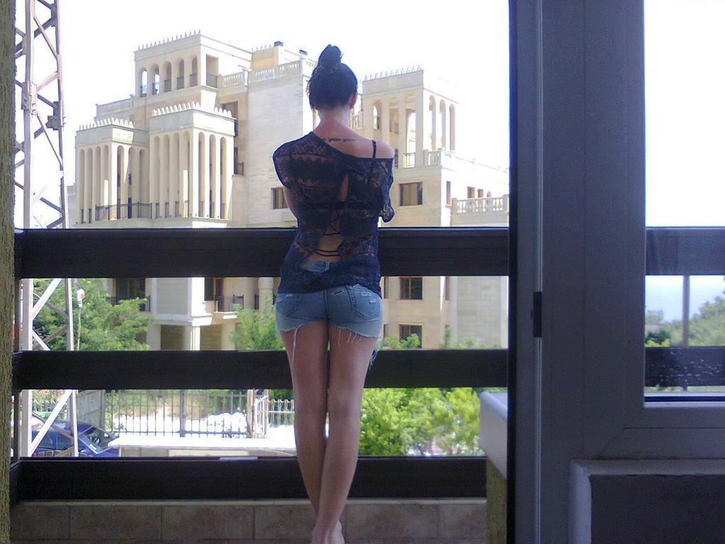Enjoy Guest House غولدن ساندز الغرفة الصورة